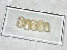 ローズデール アベイユ(ROSEDALE Abeille)/イエローニュアンスフラワー