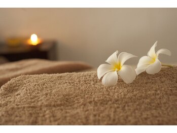 アロマ アンド ドライヘッドスパ 至福のひととき/施術ベッド