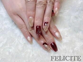 フェリシテ(FELICITE)/