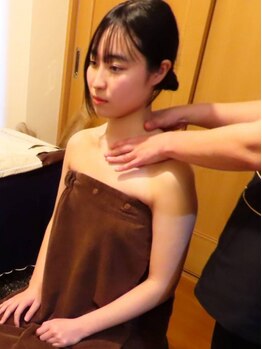 リベラ(LIBERA)の写真/【骨格・筋肉・リンパの3点矯正】悩み続けてきたひどい肩こり、頭痛、むくみを根本改善へと導きます♪