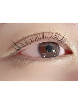 ナチュラル上品な目元にしたい