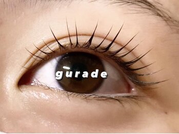 グラデ(Gurade)の写真/【大人気！まつ毛パーマ】自まつ毛を労わりながら貴方の魅力を最大限引き出す印象的な目元へ♪