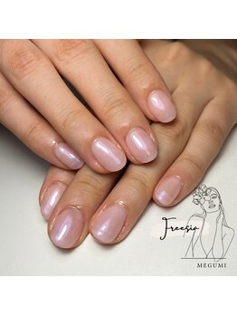 フリージア(Freesia)/ほんのりパールが上品