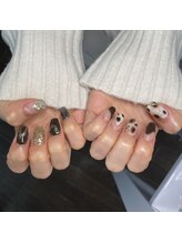 ワイ(y)/ブラウンレオパードネイル