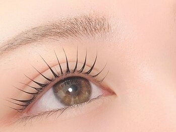 サロン キママ(Salon Kimama)の写真/プレミアムラッシュリフト＊高濃度美容液とアイシャンプー付《初回》6,500円→6,000円！通いやすい◎