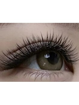 ボリュームのある目元にしたい