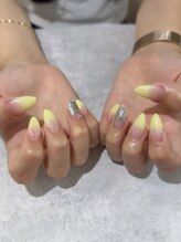 コウメ(KOUME)/グラデーションネイル