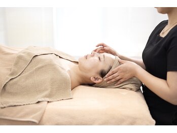 ビューティーセンター(BEAUTY CENTER)の写真/小顔になりたいあなたへ☆【筋膜リフティング】たるみ特化の技術で理想のリフトアップ小顔術を体験！