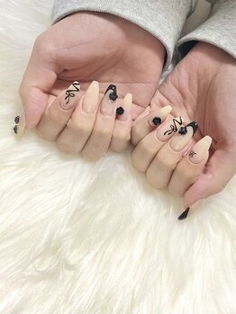 ベルズ(bells)/薔薇ネイル