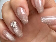 ミムネイル(mim nail)の雰囲気（【パラジェル人気No.1】ツヤ感マグネットと宝石のようなストーン）