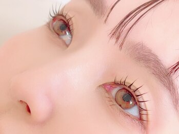 スワロ 広島店(Swallow)の写真/時短と美しさを両立した《次世代まつげパーマ》でまつげの負担を抑えながら自然な上向きカールを実現♪