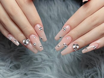 ダークハニー 池袋店(Dark Honey)/ピンクにストーン、かわいい