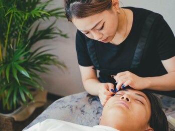 ボスブロウ 桑名駅前店(BOSS BROW)の写真/限定クーポン【美眉アイブロウリフト¥5,900】岐阜駅周辺｜完全個室空間でゆったりおくつろぎください◎