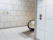 イントゥーナイン 表参道店(Into9)/表参道駅B5出口からの経路１