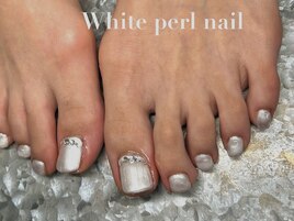 フットシルバーネイル