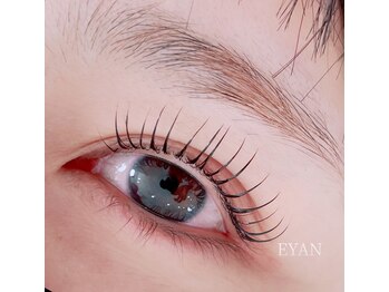 イーヤン(EYAN)/