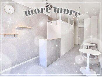 モアモア ララ ネイル(moremore Lala nail)