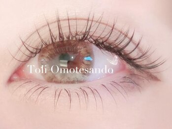 トリ 表参道(Toli)の写真/【最新フラットラッシュ使用♪】モチの良さが自慢◎まつ毛の左右差などミリ単位で調整★理想の目元に♪