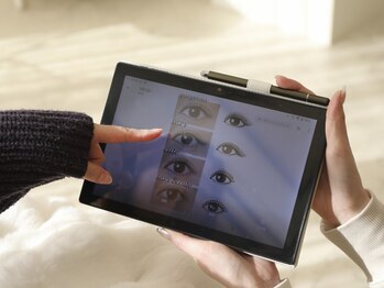 ラシェア つくば(Lashea)の写真/【眉のお悩み解消/似合わせ】目元全体をトータルでデザインし、洗練された大人な印象へ。つくば/アイブロウ