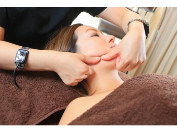 ジュディ サロン(JEUDI SALON)/フェイシャルマッサージ