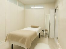 清潔な店内で素早い施術！鍵付きロッカー有◎