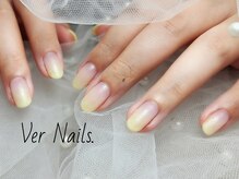 ウェールネイルズ(Ver Nails.)/グラデーションネイル
