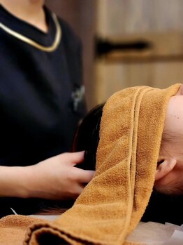 クマの冬眠 南川添店/施術風景