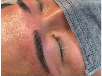レバイス 塩尻広丘店(REBYS)の写真/【アイブロウWAX】WAX脱毛で眉毛を整えて眉毛美人へ♪左右差や気になる方や眉毛難民の方ももう悩まない！