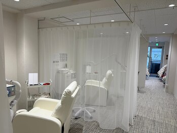 セルフホワイトニング専門店 シマエナ上新庄駅前店/ゆったり施術スペース