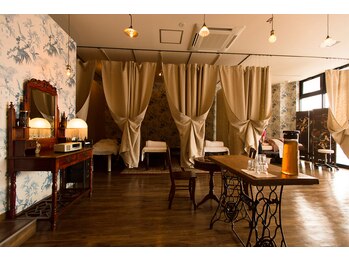 ダイスイナ オウシアン(大推拿 桜思庵)/待合