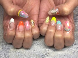 カラフルフレンチネイル