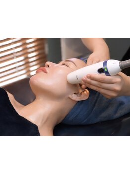 ホウレイ線・たるみ改善！予防ケア