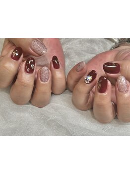 ショートネイルデザインが豊富