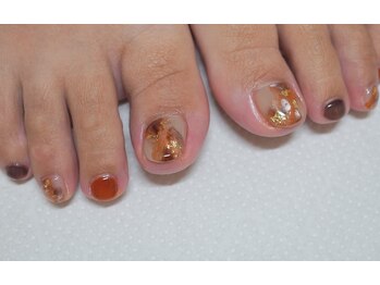 マジョラム ネイル(Marjoram Nail)の写真/持ち込みデザインもOK！シンプルフットネイルや手描きアートまで種類豊富☆