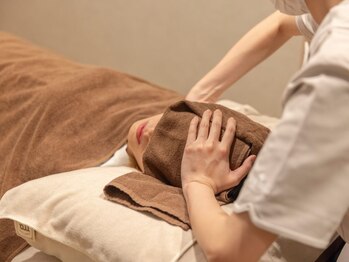 はり結 大阪福島の写真/アロマドライヘッドで睡眠に寄り添う心地良い一時。リラックスするツボを整えリフレッシュ!