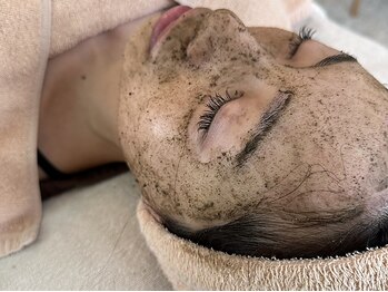 ノイ(Noi)の写真/【本気で肌質改善したい方】国産天然素材100%のマリンハーブピーリング！ターンオーバーを促進☆
