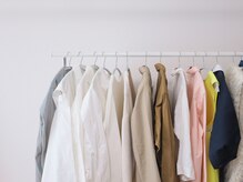 アンドキュー(&CUE)の雰囲気(その場で骨格診断結果を確認できるようアイテムを取り揃えてます)