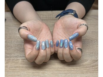 エーナイン イオン福島店/ミラーでキラキラ