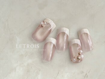 ルトロワ(LETROIS)/