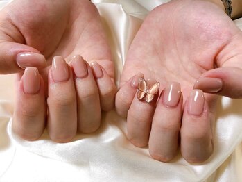 キキネイル 二子玉川(kikinail)/肌馴染みカラーバタフライネイル