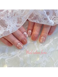 淡いピンクに手描きの桜&金箔