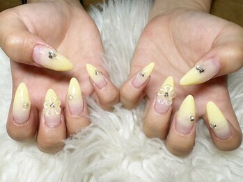 シェル ネイル(Cher nail)/韓国風お花ネイル【Cher nail】