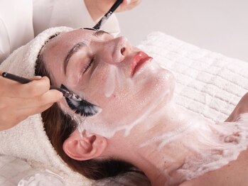 サロンエヌ(salon N)の写真/ララピールの進化版、セラピールで毛穴の開きや角栓除去、ニキビケア!キメを整えてハリツヤ、透明感UP!