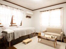 リタ(Rita.)/サロン風景