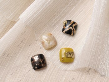 ティディーネスト(Tidynest)/フットネイル 親指デザイン