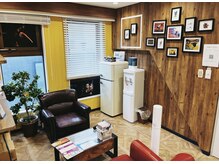 ボディメイクラボ テッペン(BODYMAKELABO TEPPEN)/待合室