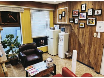 ボディメイクラボ テッペン(BODYMAKELABO TEPPEN)/待合室