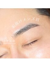 ルーン(rune)/やりすぎないナチュラルメンズ眉