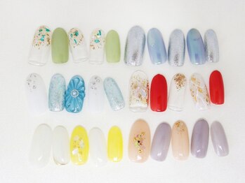 サロンドフェイス(Salon de Faith)の写真/大人気！アート込み定額コース4500円～☆シンプルデザインから流行のネイルまでお得に♪最新パーツもあり！