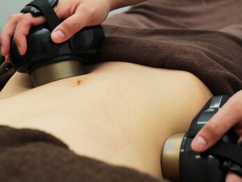 ポリッシュ 新宿店(Polish)の写真/【口コミ高評価】予約急増中!!特許取得マシンで効果を実感◎《痩せたい部分を集中施術可》勧誘一切なし！